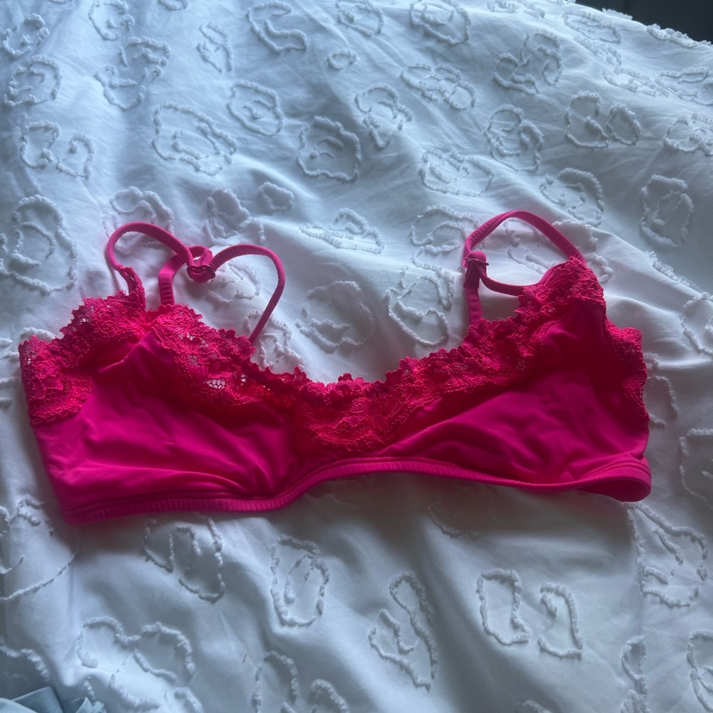 Skims pink fits everyone lace bralette